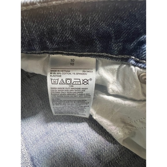 Old Navy Boyfriend Straight Jeans Womens 10 Blue Good Distressed Ripped Raw Hem - Picture 3 of 9